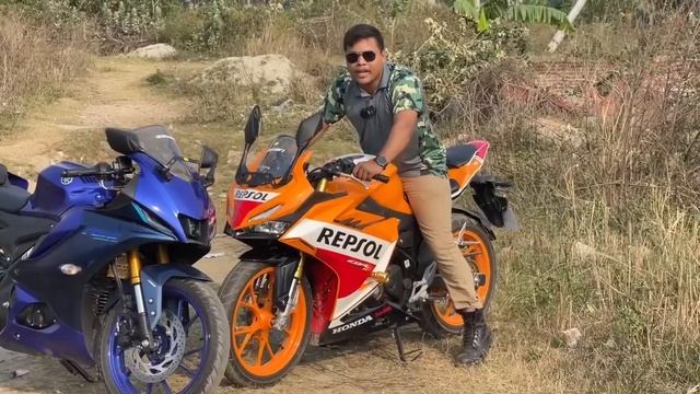 Yamaha R15 V4 VS Honda CBR 2021 . смотреть онлайн