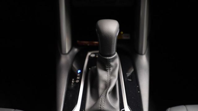 2023 Toyota Corolla Cross Hybrid AWD - Doing it all смотреть онлайн