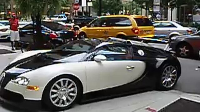Bugatti Veyron test drive accident смотреть онлайн
