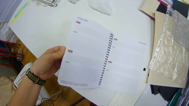 Серия блокнотов для школы брейкдансеров смотреть онлайн