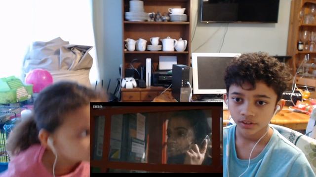 Kids React to Doctor Who - Spyfall Part 2 - S12E2 Reupload смотреть онлайн