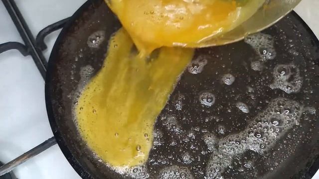 Лучший рецепт салата с болгарским перцем и яичными блинчиками. смотреть онлайн