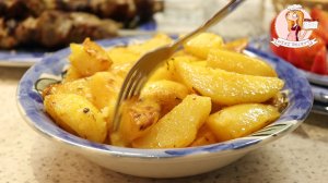 КАРТОШКА ПО-ДЕРЕВЕНСКИ в МУЛЬТИВАРКЕ, самый простой рецепт картофеля по-деревенски. Но вкусно же!