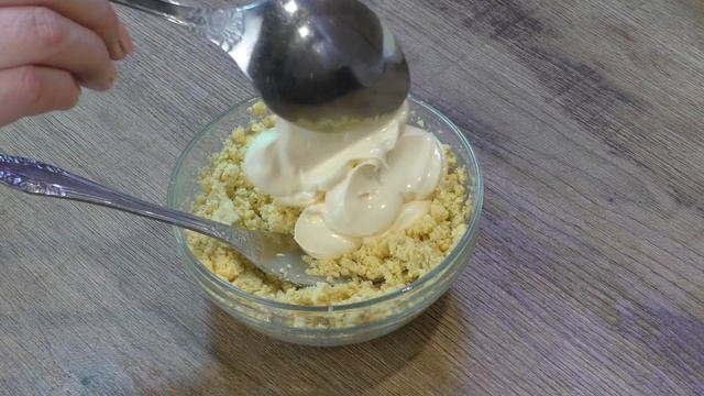 Салат "Цыпочка" с курицей и горошком - Вместо Оливье / вкусный, сытный салат! смотреть онлайн