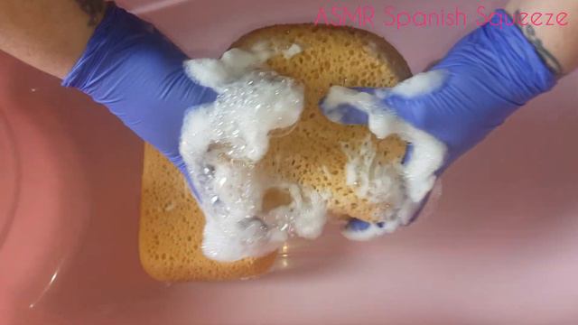 ASMR🧚♀️Super Sudsy Fairy🧼Asmr Sponge Squeezing Grout Sponges🧚♀️rinsing🧼asmr Oddly Satisfying