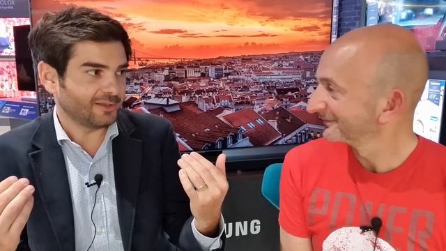 Samsung QLED 8K (Téléviseur QLED) - Le Grand Déballage #4 - partie 2 смотреть онлайн