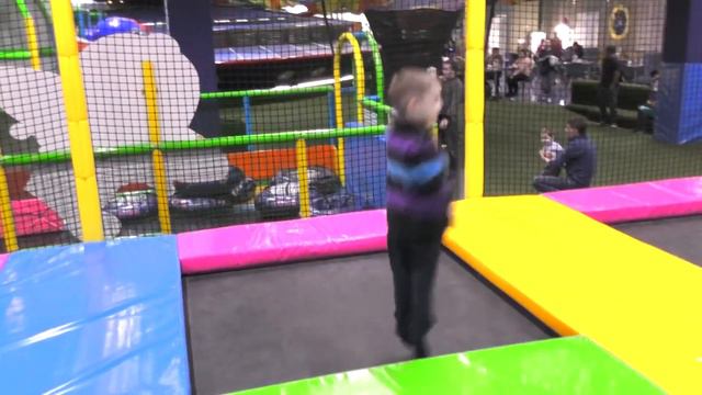 Five Little Babies Jumping on the Bed | Kids Song смотреть онлайн