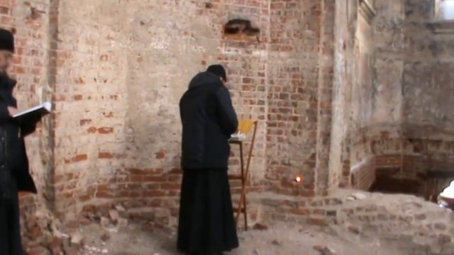 Молебен в храме свт. Николая в Нижних Подгоричах 19.12.2019. смотреть онлайн