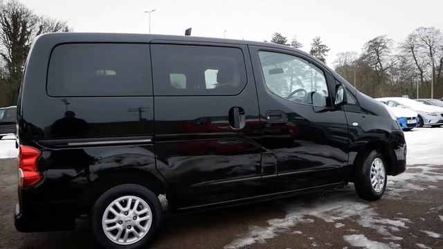 Nissan NV200 Acenta Combi смотреть онлайн