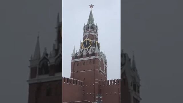 А из нашего окна площадь красная видна смотреть онлайн