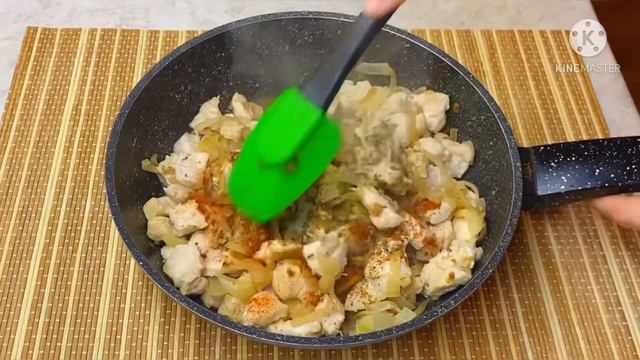 ВКУСНЕЙШИЙ УЖИН из ТРЁХ ингредиентов!/Покорит любое сердце!/Ели руками!/Готовим с Мамой Сашей. смотреть онлайн