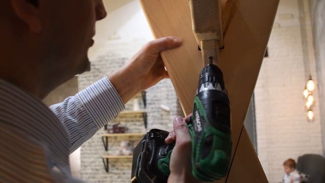 Рекламный ролик (качели - UrfinWood) смотреть онлайн