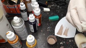 Покрас каблуков губкой,любой цвет.Возможно в любой мастерской.