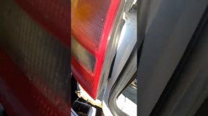 Ауди а6с5 проникает вода в багажник.