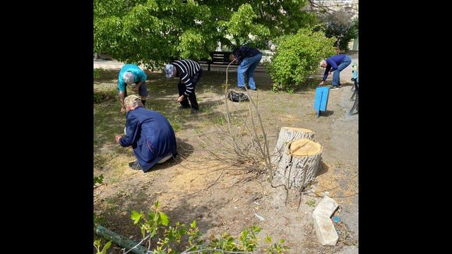 Уборка территории. ГБССУ СО ГПВИ "Волгоградский ПНИ". Отделение активного наблюдения смотреть онлайн