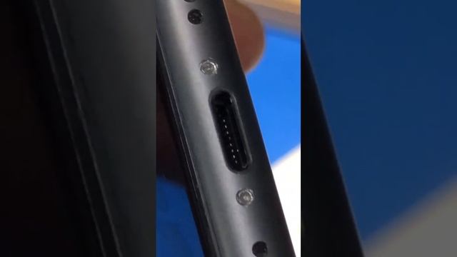 Как выкрутить сорванные винты iPhone смотреть онлайн