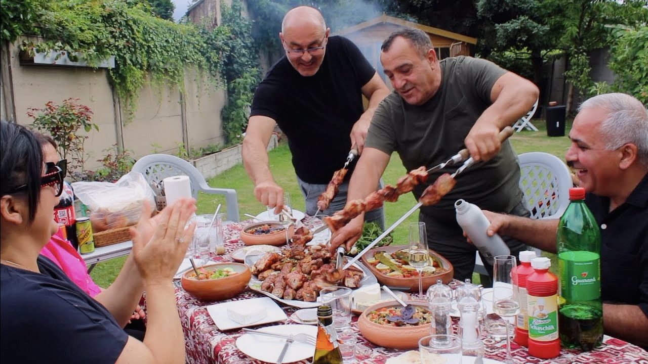 Секреты приготовления шашлыка и кебаба, чтоб было очень сочно и вкусно. Сразу 4 рецепта на мангале смотреть онлайн