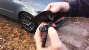 Как снять крышку и форсунку омывателя фары на Volvo S40