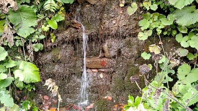 Маленький водопад смотреть онлайн