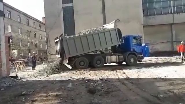 Щебень с доставкой Уфа. Пгс с доставкой. Мытый сеянный песок. Отсев. Гравий. Самосвалы Уфа Тонары. смотреть онлайн