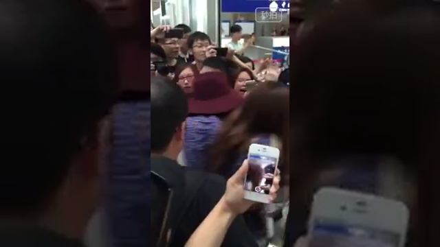 [Fancam] 150622 T-ARA @ Nanjing Airport смотреть онлайн