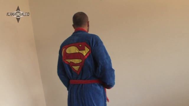 Superman Bademantel Video смотреть онлайн