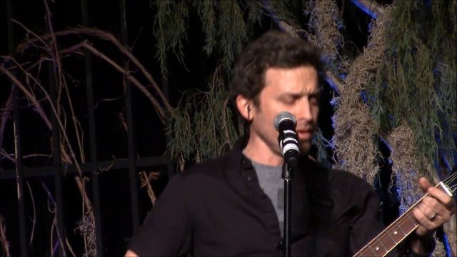 Osric Chau Sings Vindicated VegasCon 2015 Supernatural смотреть онлайн