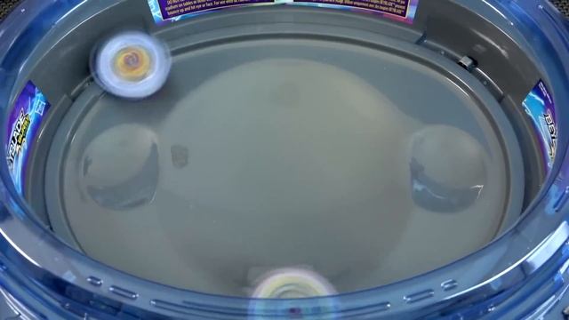 SPARKING BEYS SURGE BATTLE in Volt Knockout Beystadium! | Beyblade Burst Sparking/Surge смотреть онлайн