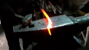 #Forging a tongs/ Ковка кузнечных клещей из арматуры.