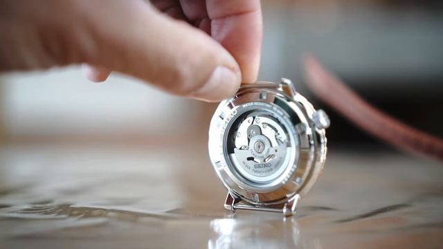 Seiko 5 Sport srpc68k1 Bottle Cap смотреть онлайн
