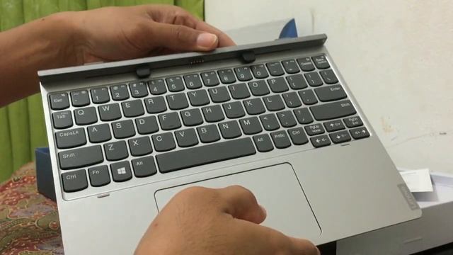Unboxing Lenovo D330 смотреть онлайн