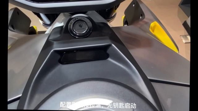 RA9. Концепт родстера 900 куб.см. от Зонгшен (CYCLONE). смотреть онлайн