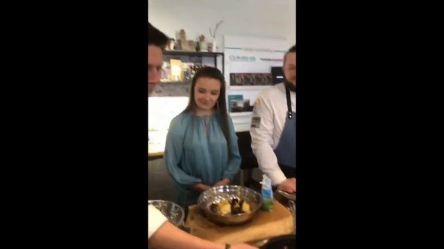 Салат с хрустящим баклажаном по китайски | смотреть онлайн