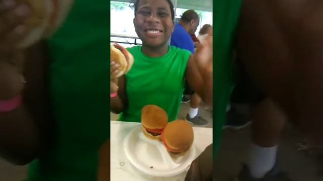 Sir eat alot смотреть онлайн