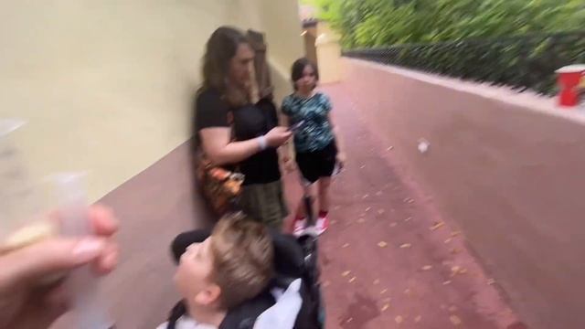 Wheelchair Accessibility Disney World Magic Kingdom | First Aid Station for Adult Diaper Change смотреть онлайн
