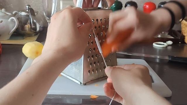 АСМР готовка куриного супа с вермишелью (асмр)