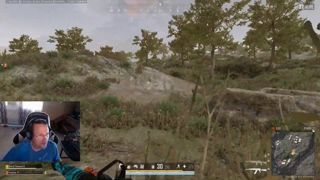 Blue's Dad plays PUBG смотреть онлайн