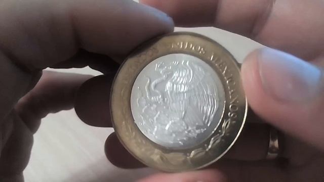 Биметаллические монеты Мексика 100 песо 2005 (90) 100 лет монетарной реформы смотреть онлайн