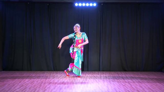 JAGADODHARANA ADISIDALE YASHODA| Sangeetha Phaneesh смотреть онлайн