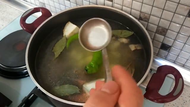 Азербайджанец готовит украинский Борщ смотреть онлайн