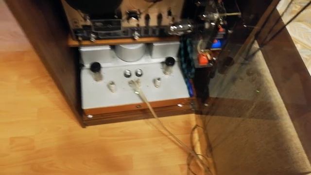 Катушечный магнитофон Uher Royal de Luxe смотреть онлайн