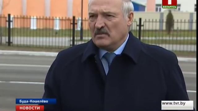 Александр Лукашенко совершает рабочую поездку в Гомельскую область смотреть онлайн