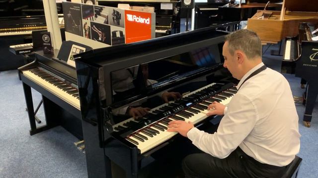 Roland LX708 Digital Piano Review with Graham Blackledge - Rimmers Music Bolton Store смотреть онлайн