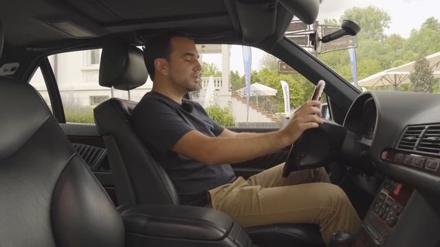 O melhor motor da Mercedes? Conduzimos o Classe S600 V12 (W140) смотреть онлайн