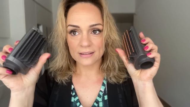 NUOVO DYSON AIRWRAP: ne vale la pena? Confrontiamolo con il precedente смотреть онлайн