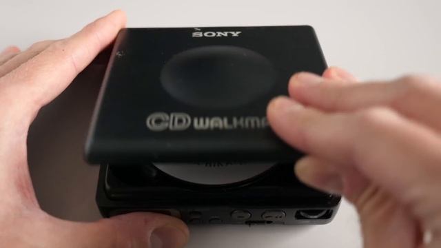 The Smallest Portable CD Players Ever Made (That Nobody Bought)
