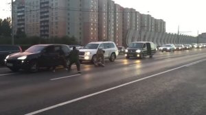 Быдло против велосипедиста + ОМОН