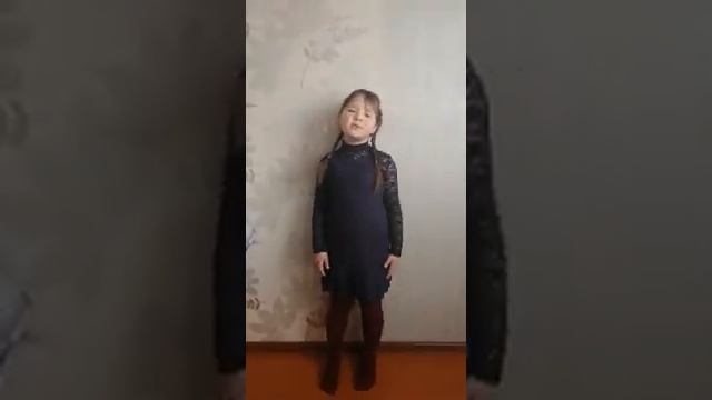 Девочка Ксения поздравляет нашего президента с днём рождения смотреть онлайн