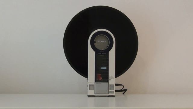 Лучший, портативный проигрыватель винила SONY PS-F9 смотреть онлайн