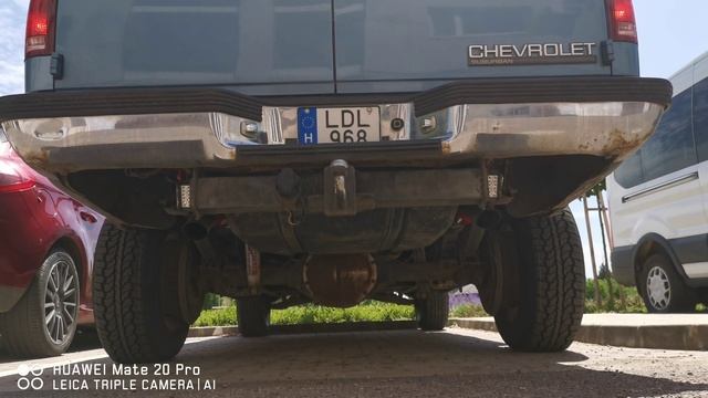 1996 Chevrolet Suburban K2500 350 SBC X-pipe Flowmaster 40 with 12" Cherry Bomb Glasspack end смотреть онлайн